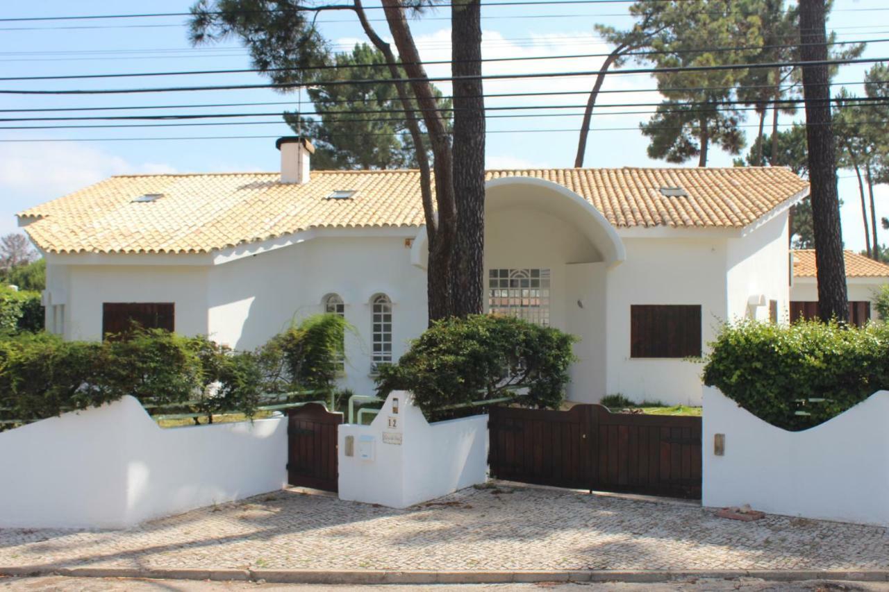 Villa Near Beach & Lisbon คอร์โฮโยส ภายนอก รูปภาพ